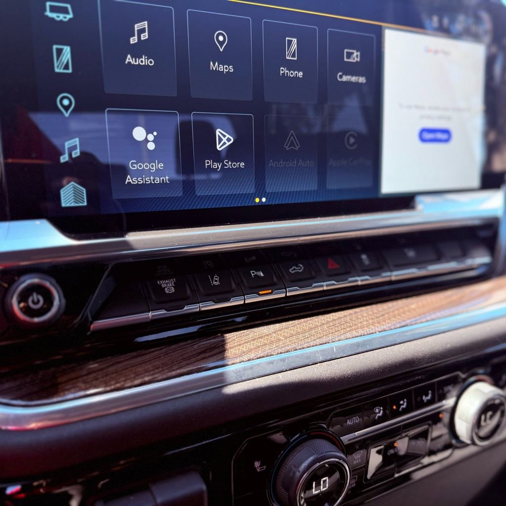 Used 2025 Chevrolet Silverado 3500 LT w/ Safety Package image 13