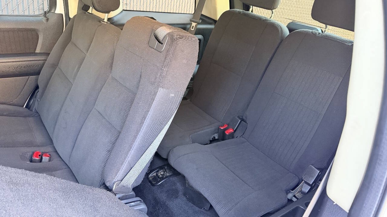 Used 2010 Ford Explorer XLT AWD/4WD image 14
