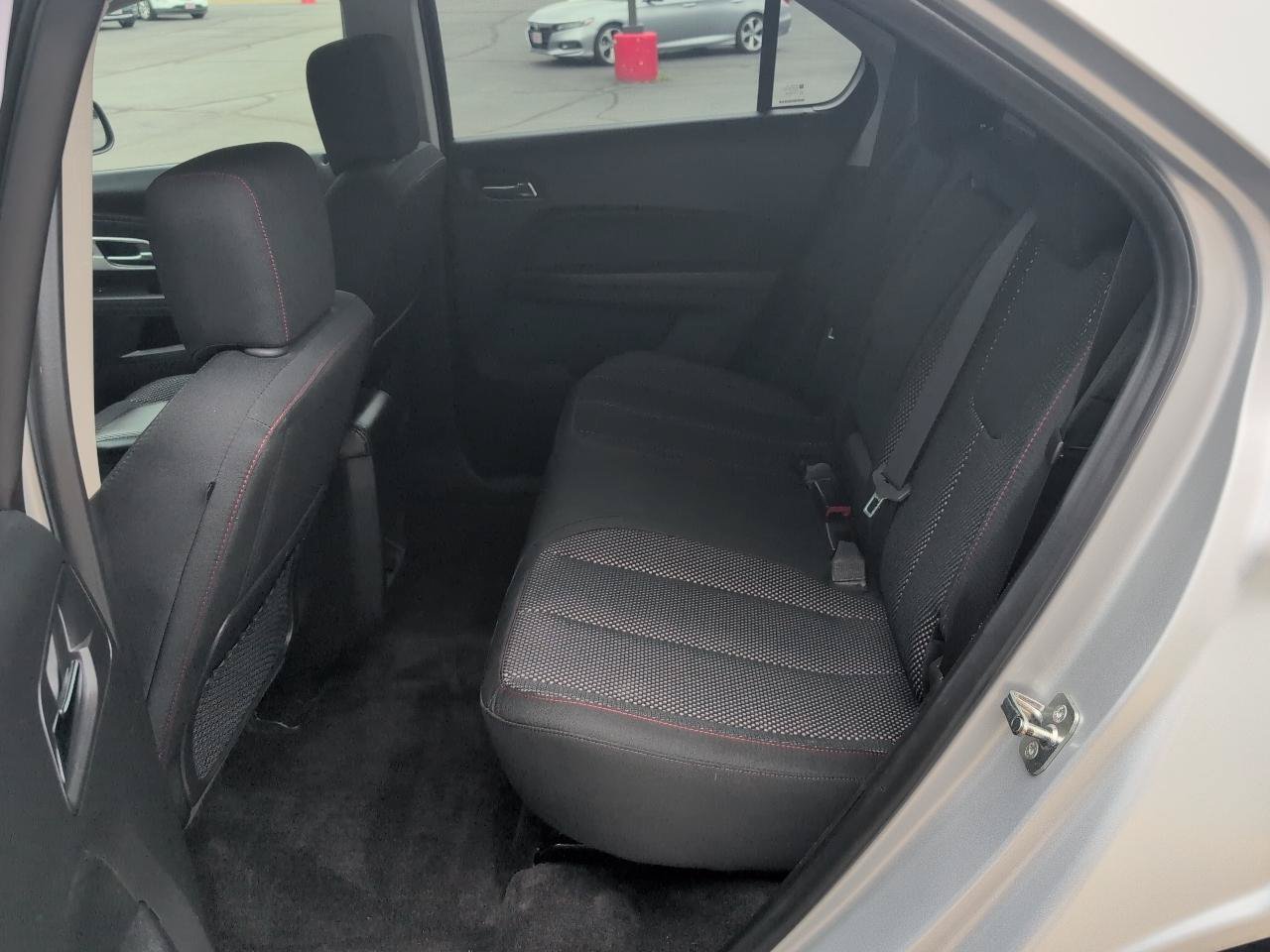 Used 2016 Chevrolet Equinox LT w/ Convenience Package AWD/4WD image 11