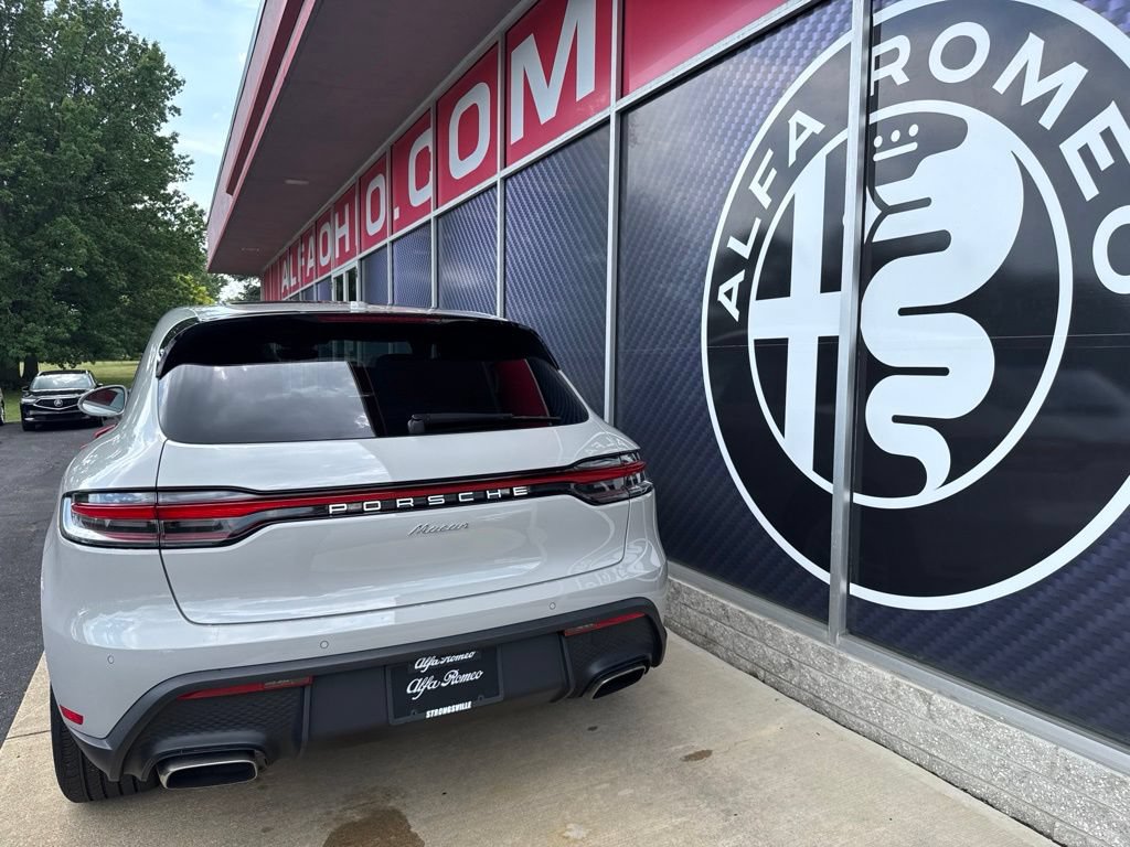 Used 2024 Porsche Macan Turbo AWD/4WD image 13