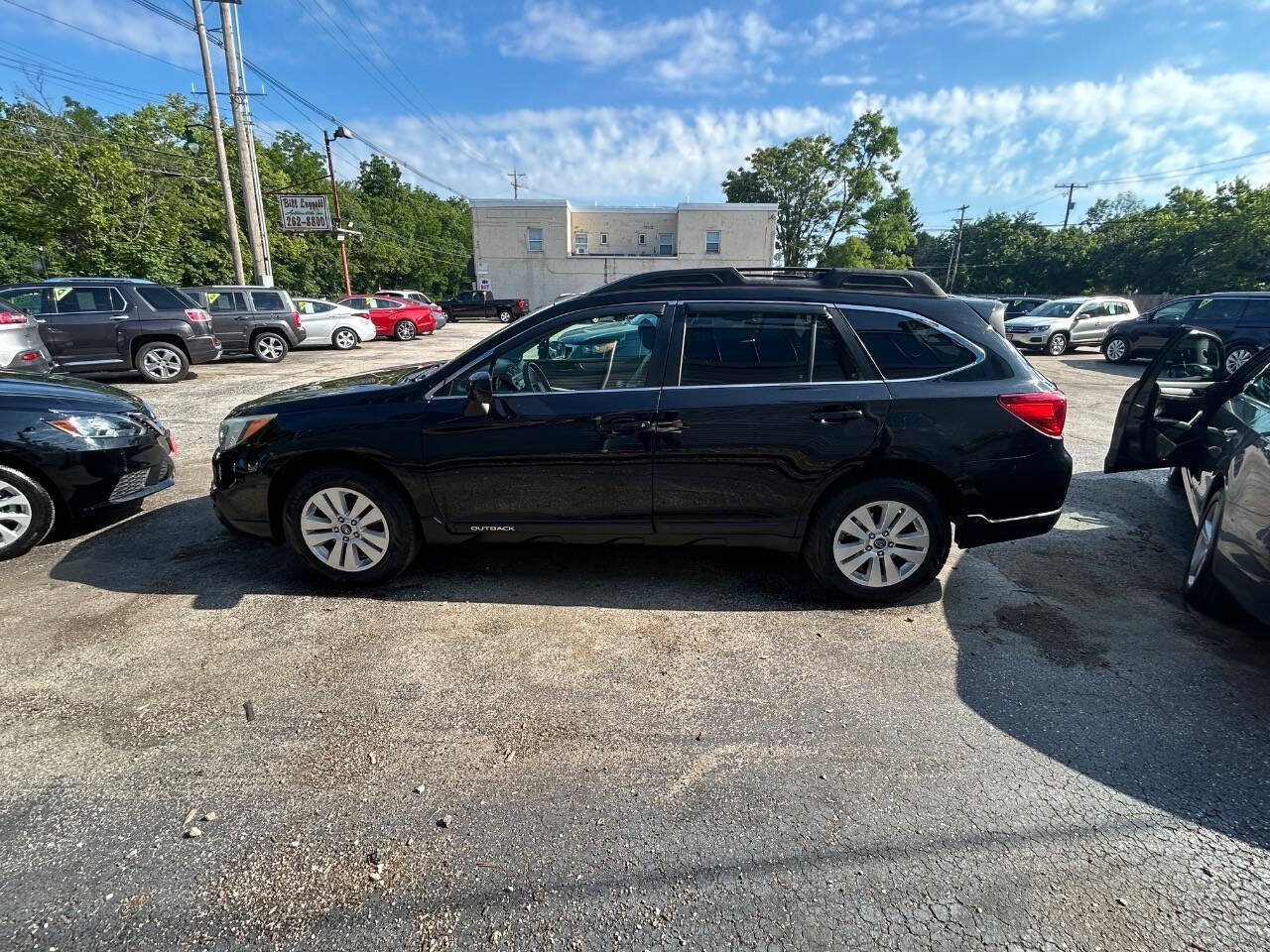Used 2015 Subaru Outback 2.5i Premium AWD/4WD image 4