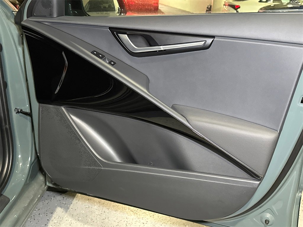 New 2025 Kia Niro Wind image 9