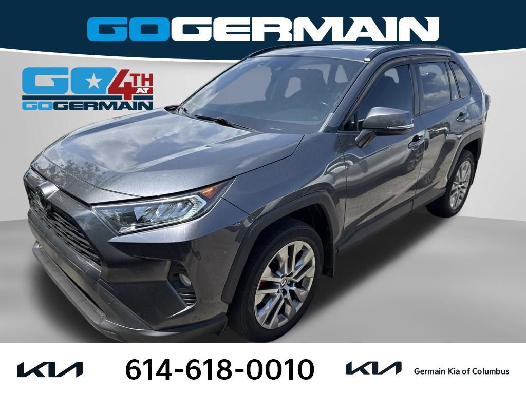 Used 2020 Toyota RAV4 XLE Premium AWD/4WD video 1