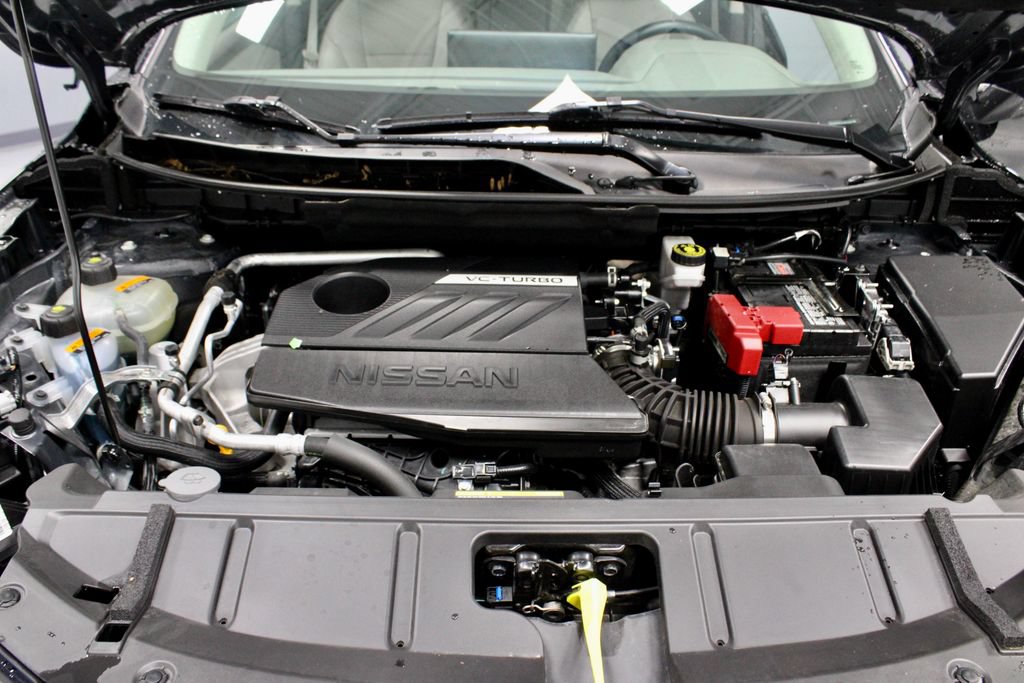 Certified 2025 Nissan Rogue SL AWD/4WD image 17
