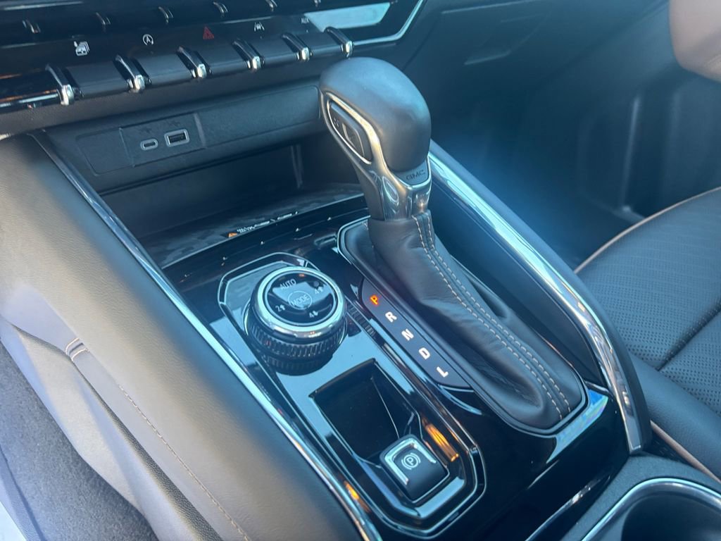 Certified 2024 GMC Canyon AT4 w/ AT4 Premium Package image 26