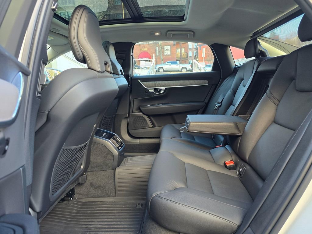 New 2025 Volvo S90 B6 Plus w/ Protection Package Premier image 16
