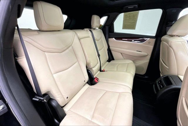 Used 2017 Cadillac XT5 Premium Luxury w/ Driver Assist Package image 17