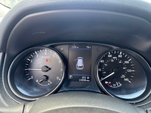 Used 2020 Nissan Rogue SV AWD/4WD image 12