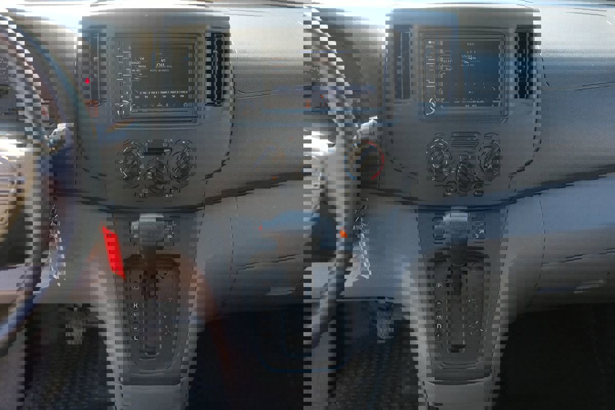 Used 2021 Nissan NV200 SV w/ Back Door Glass Package image 18