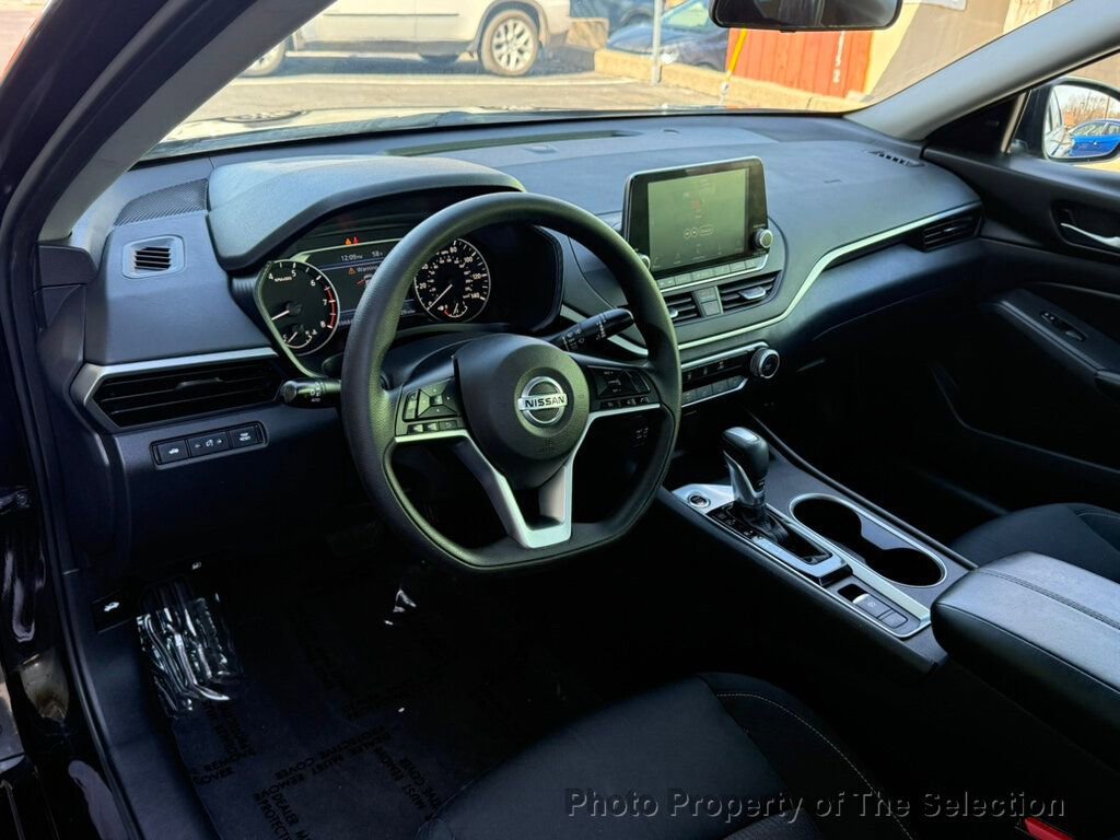 Used 2022 Nissan Altima 2.5 SV image 22