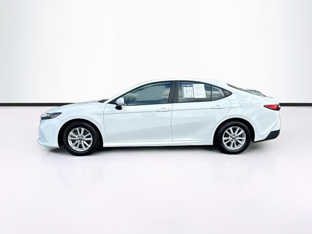 Used 2025 Toyota Camry LE FWD image 4