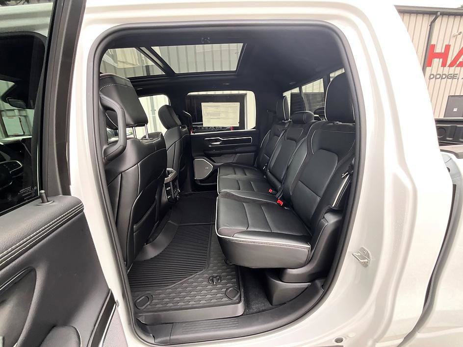 New 2027 RAM 1500 Laramie w/ Night Edition AWD/4WD image 30