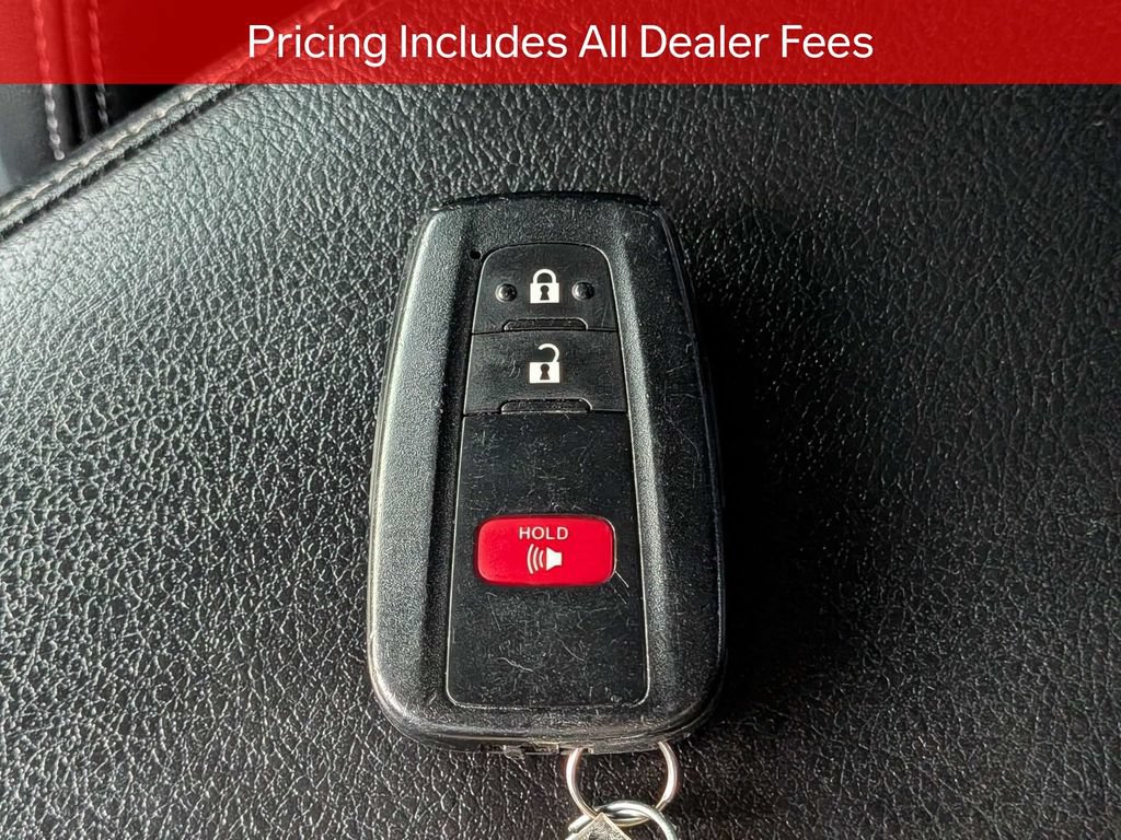 Certified 2022 Toyota 4Runner SR5 Premium w/ Moonroof Package AWD/4WD image 32