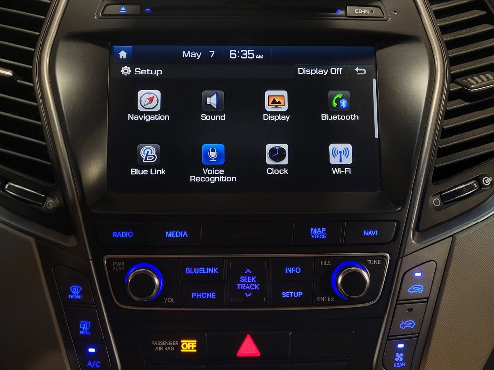 Used 2018 Hyundai Santa Fe Limited AWD/4WD image 25