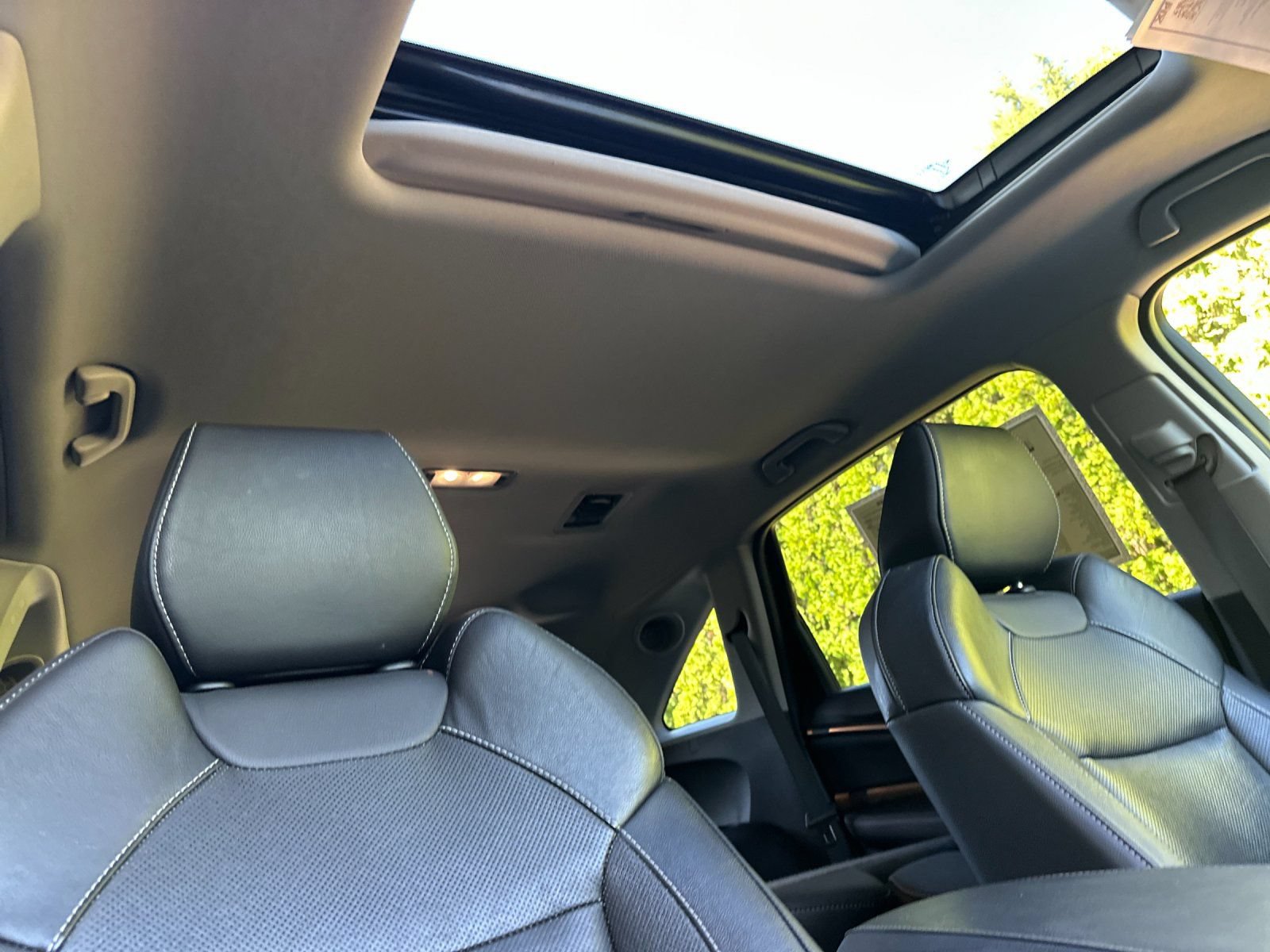 Used 2019 Acura MDX w/ Technology Package AWD/4WD image 16