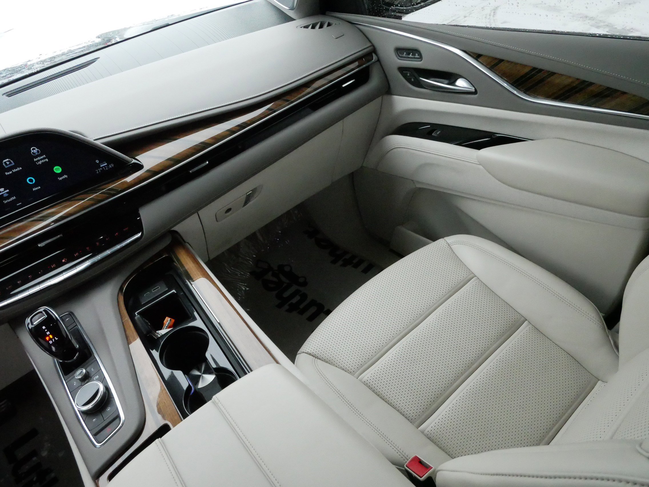 Certified 2023 Cadillac Escalade ESV Sport Platinum image 11