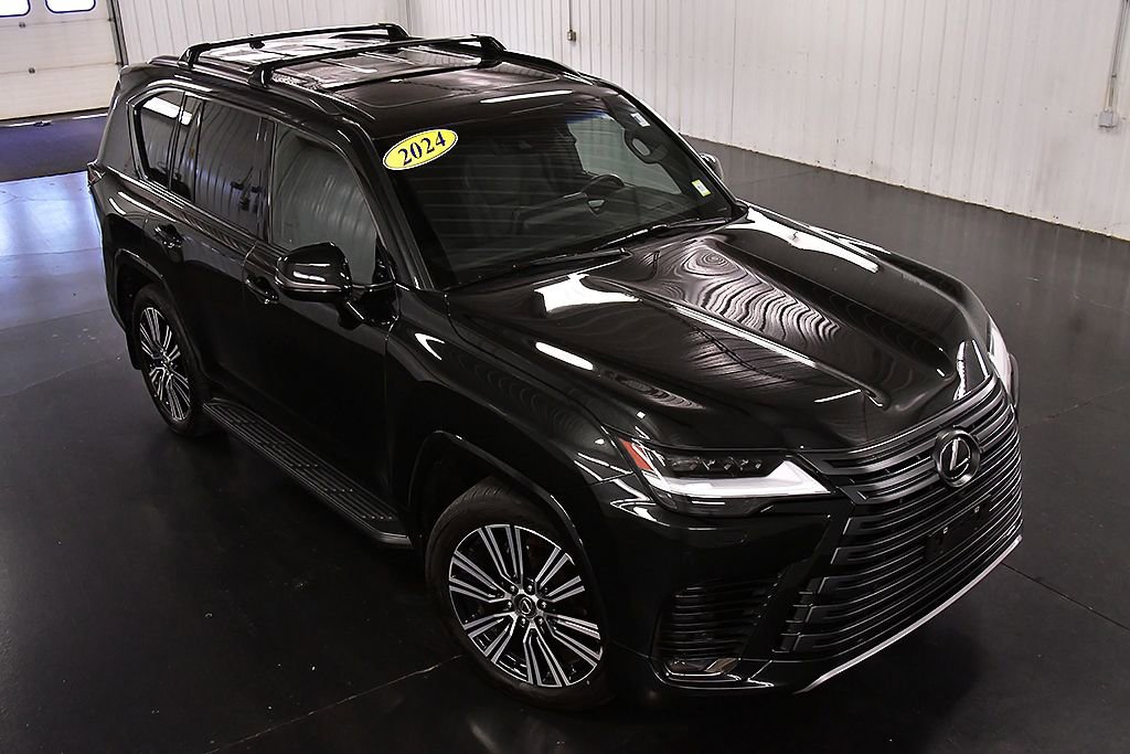 Used 2024 Lexus LX 600 4WD w/ Appearance Package image 13