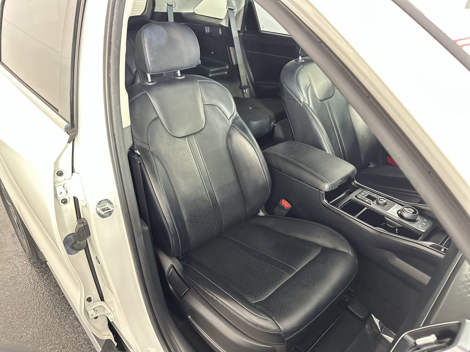 Used 2022 Kia Sorento S image 27