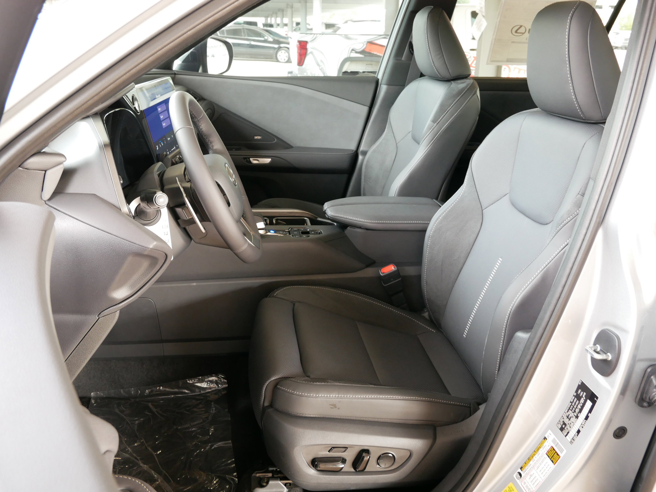 New 2026 Lexus TX 350 AWD image 2