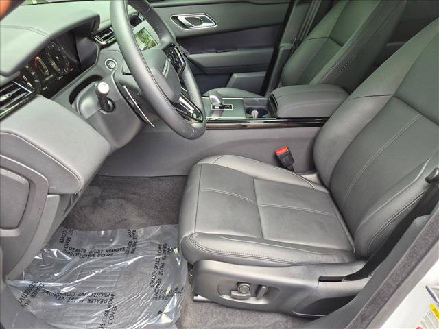 Certified 2026 Land Rover Range Rover Velar Dynamic SE AWD/4WD image 18