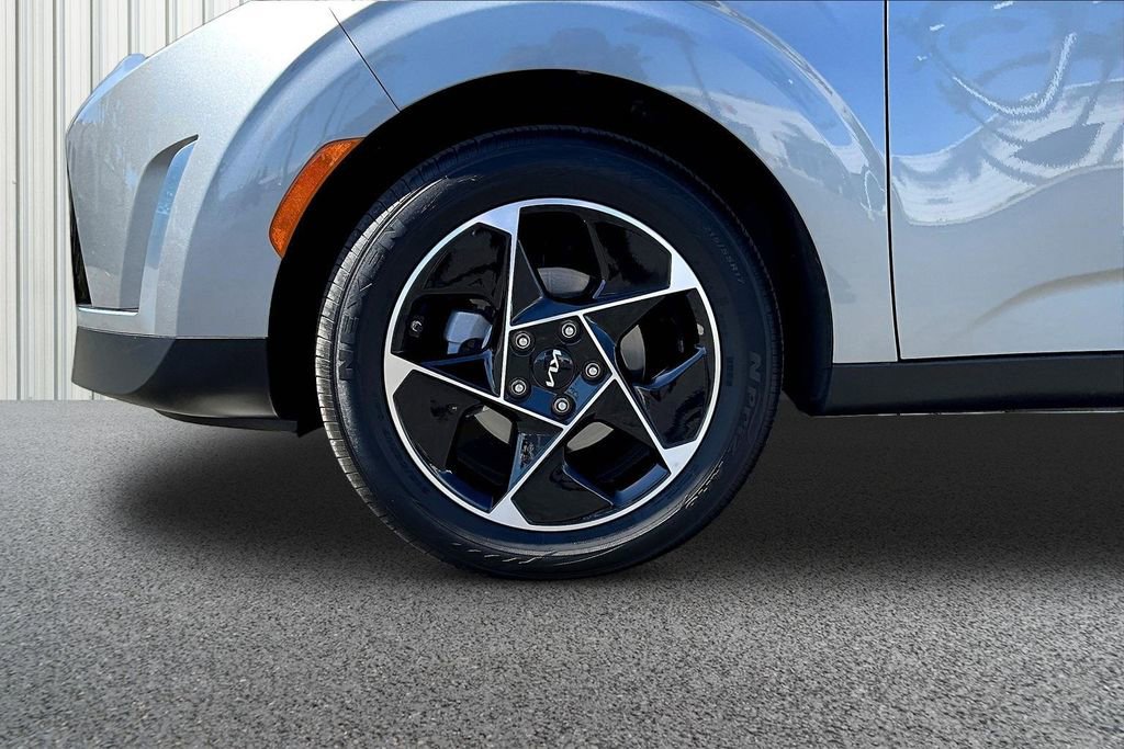 Used 2024 Kia Soul EX image 29