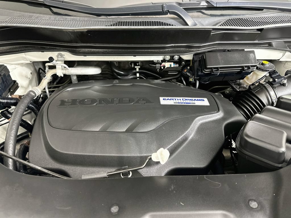 Certified 2017 Honda Pilot Touring image 31