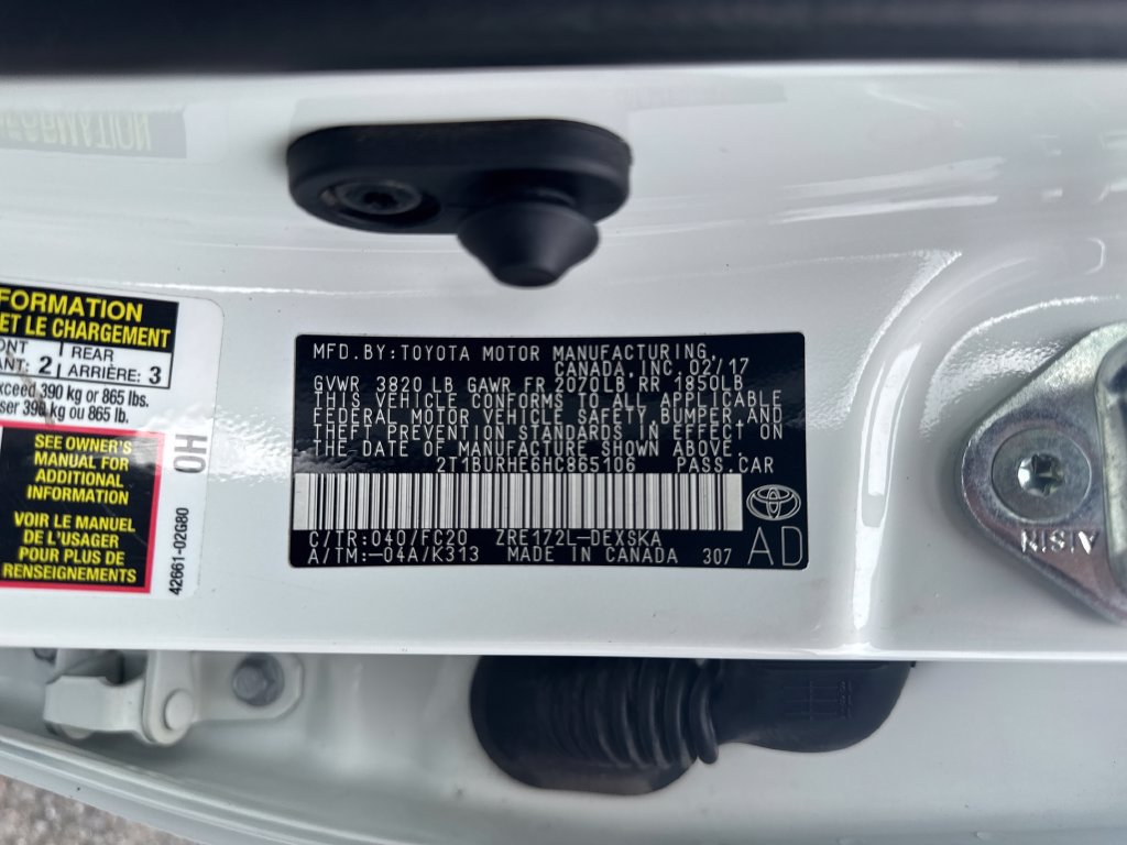 Used 2017 Toyota Corolla SE FWD image 27