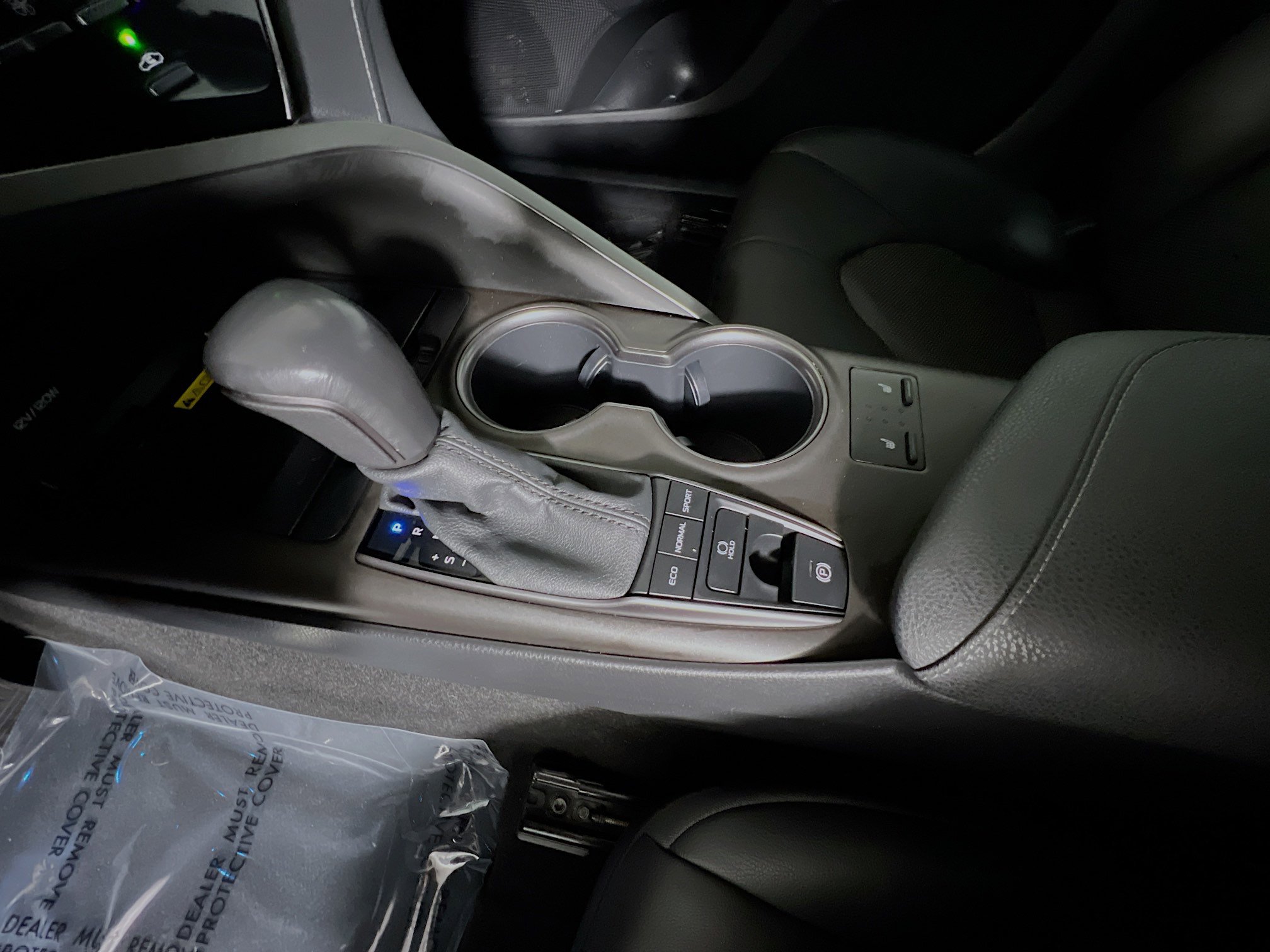 Used 2022 Toyota Camry XSE image 25