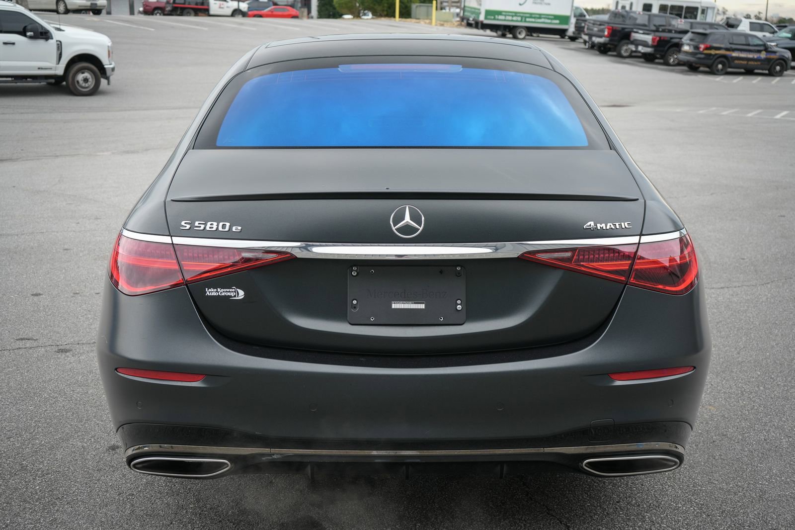 Used 2023 Mercedes-Benz S 580e 4MATIC Sedan w/ AMG Line image 16