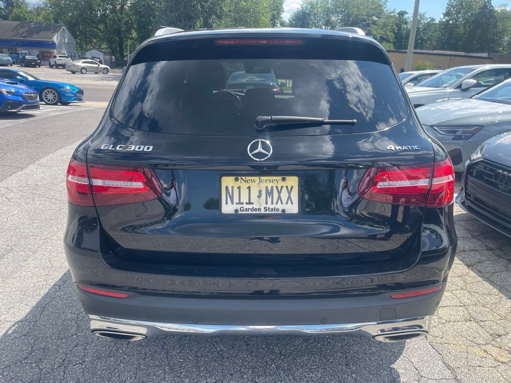 Used 2019 Mercedes-Benz GLC 300 4MATIC image 5