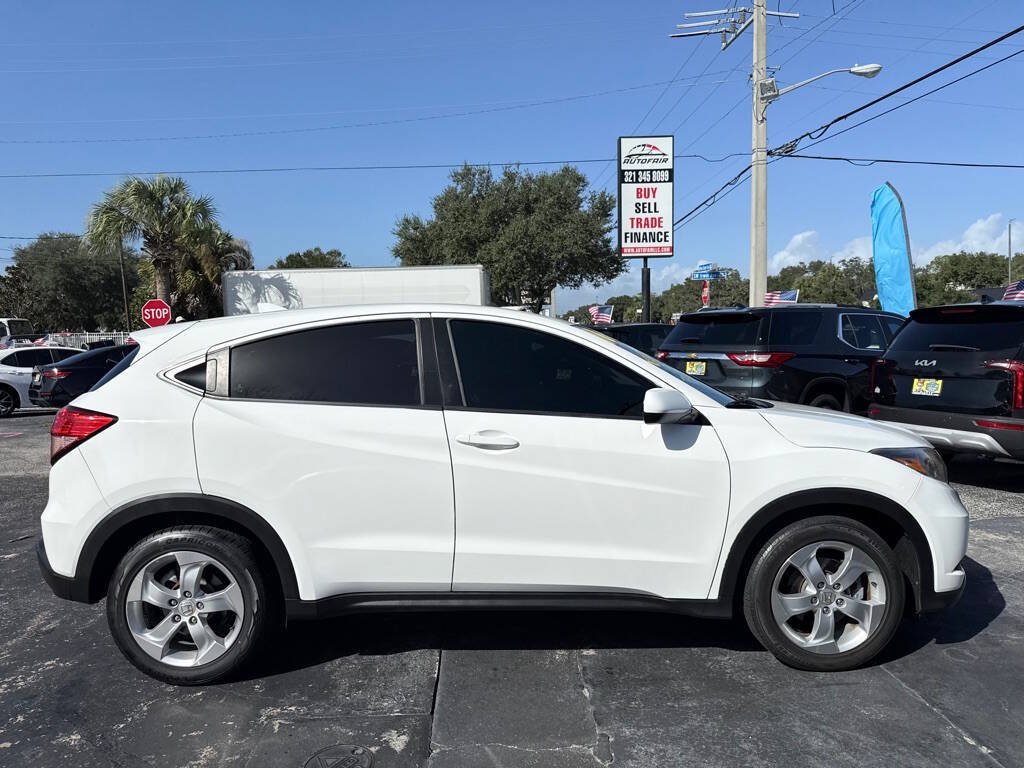 Used 2016 Honda HR-V LX image 4