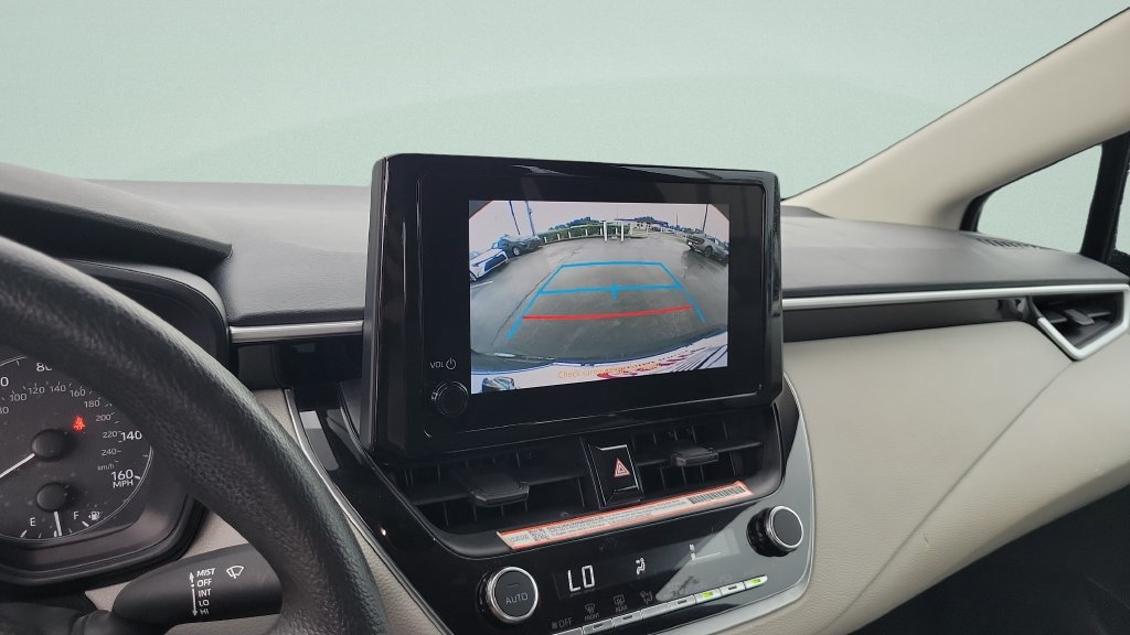 Used 2025 Toyota Corolla LE FWD image 14