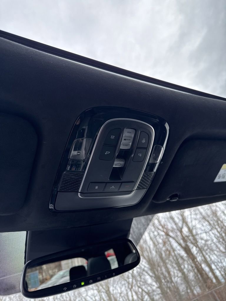 Used 2022 Hyundai Palisade Calligraphy image 14