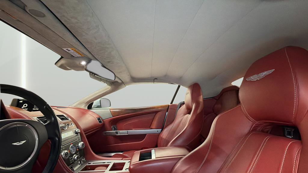 Used 2014 Aston Martin DB9 Volante RWD image 28