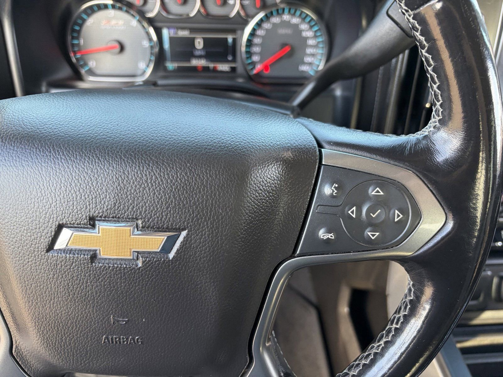 Used 2018 Chevrolet Silverado 1500 LTZ Z71 w/ Redline Edition AWD/4WD image 26