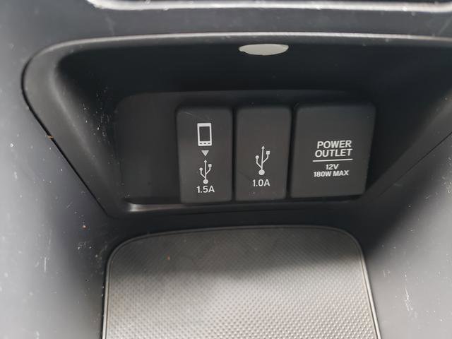 Used 2019 Honda CR-V Touring image 19