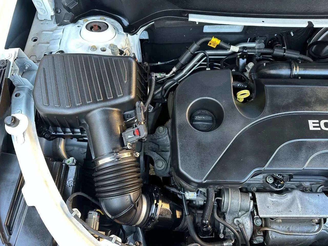 Used 2021 Chevrolet Equinox LT image 20