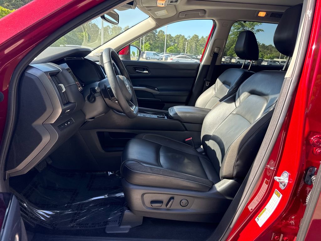 Used 2022 Nissan Pathfinder SL w/ SL Premium Package AWD/4WD image 12