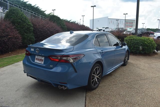 Used 2023 Toyota Camry SE w/ Convenience Package FWD image 10