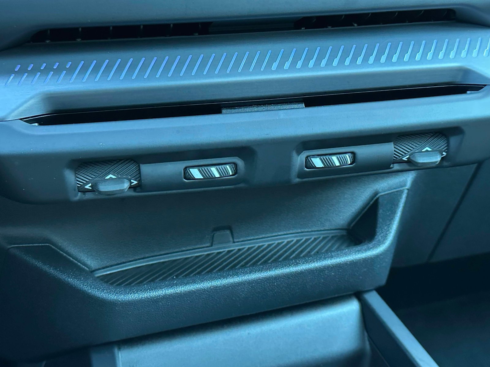 Used 2025 BMW 228i xDrive image 28