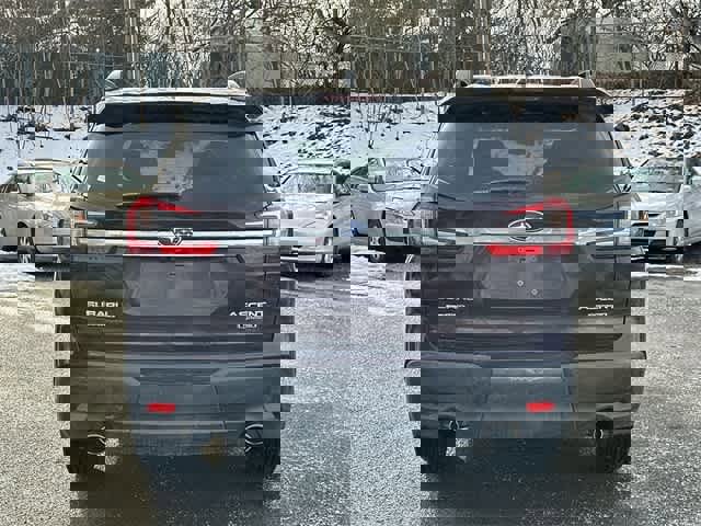 Certified 2025 Subaru Ascent Touring image 4