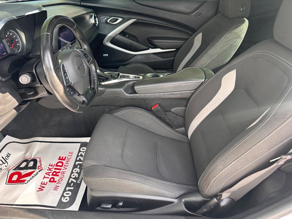 Used 2020 Chevrolet Camaro LT w/ Technology Package RWD image 39