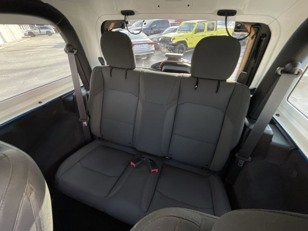 Used 2022 Jeep Wrangler Sport AWD/4WD image 37