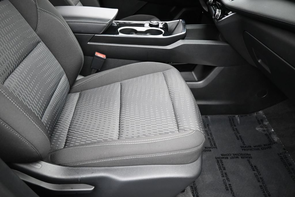 Used 2026 Chevrolet Equinox LT FWD image 41