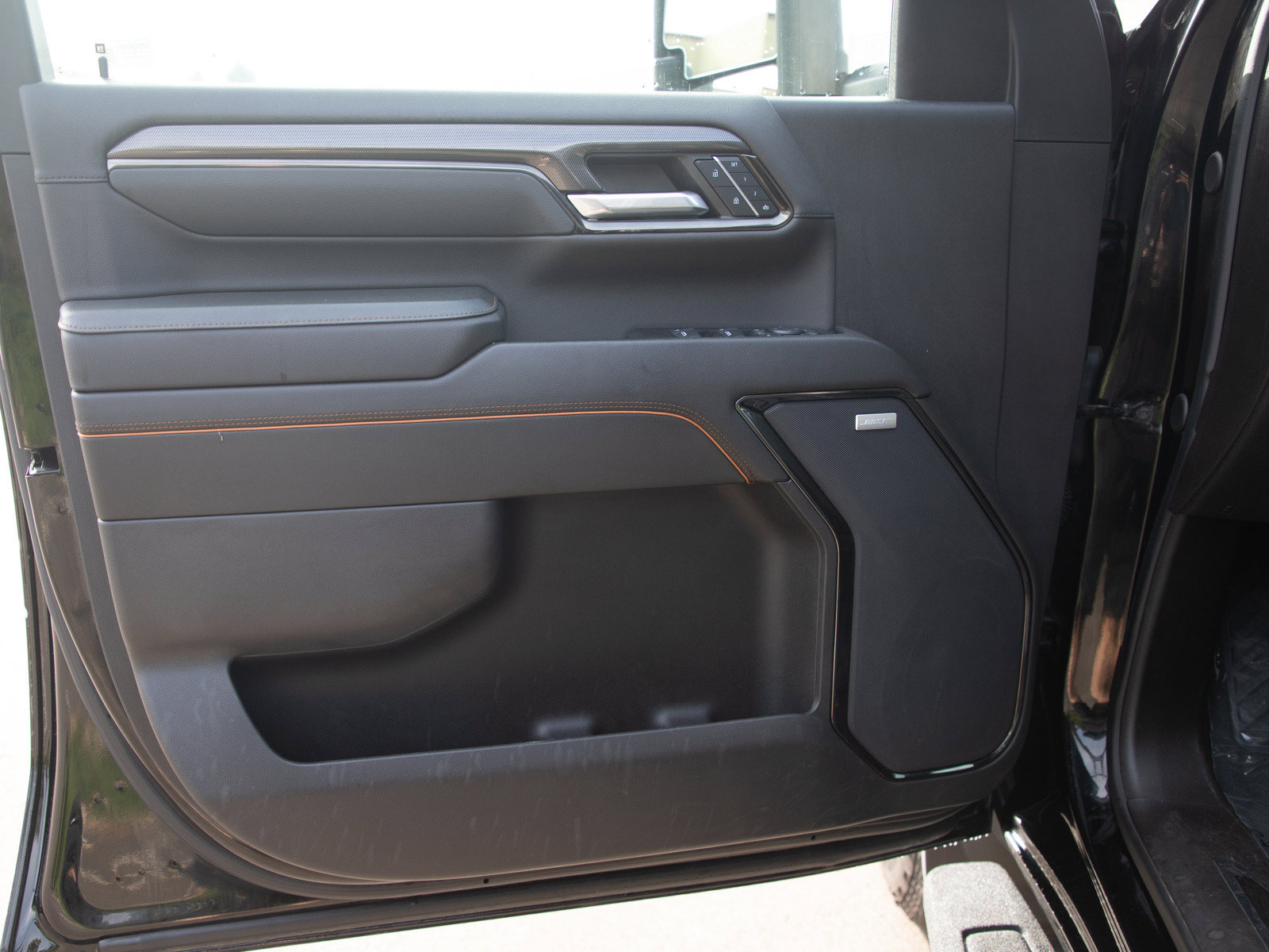 Used 2024 GMC Sierra 2500 AT4 w/ Technology Package AWD/4WD image 22