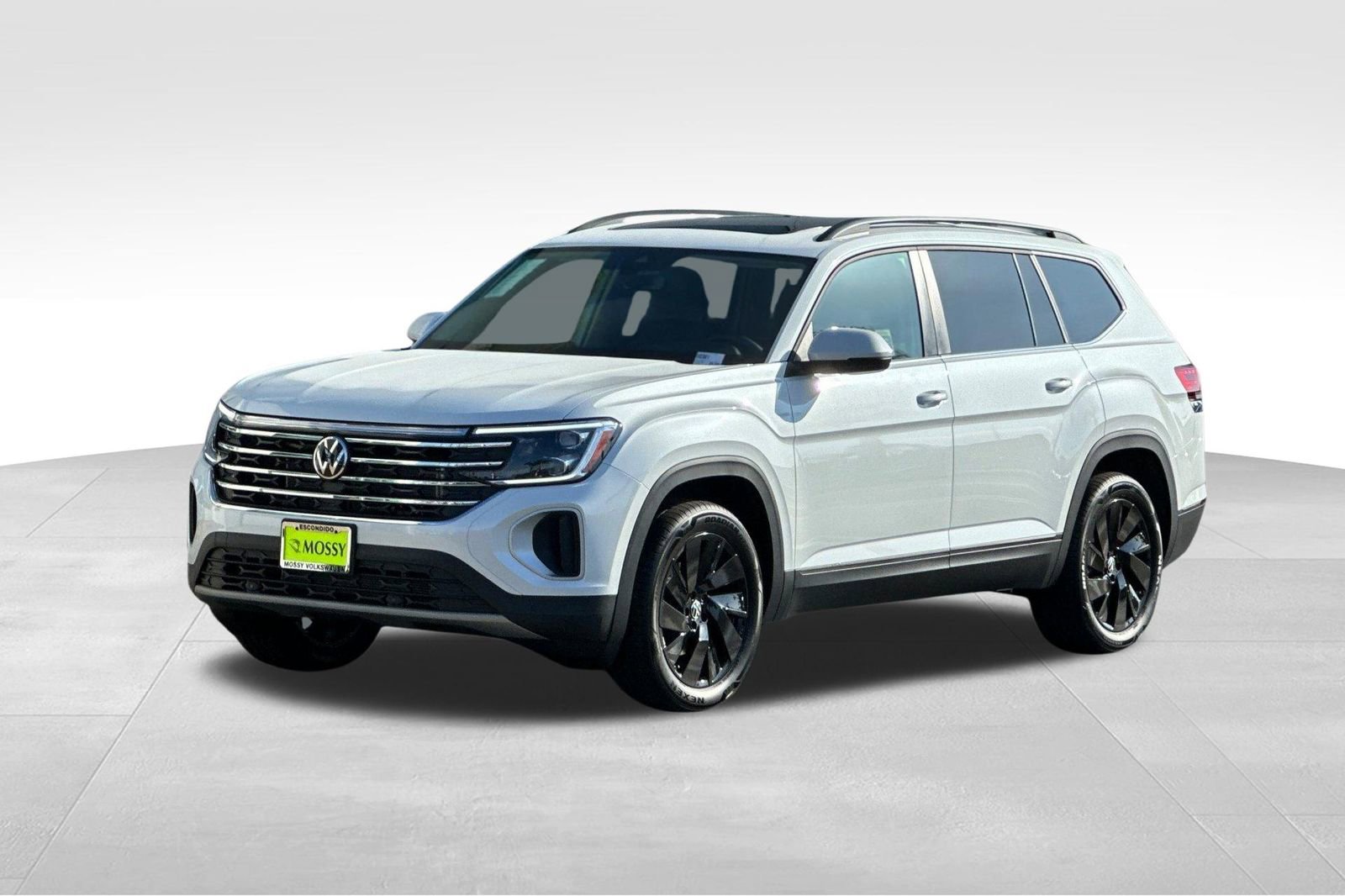 New 2026 Volkswagen Atlas SE image 1