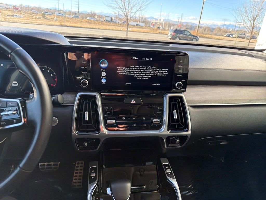 Used 2023 Kia Sorento SX Prestige image 18