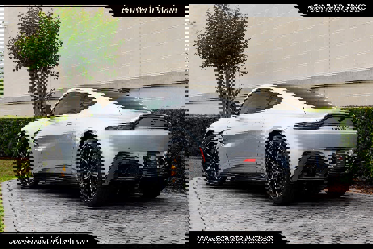 Used 2022 Aston Martin V8 Vantage Coupe image 29