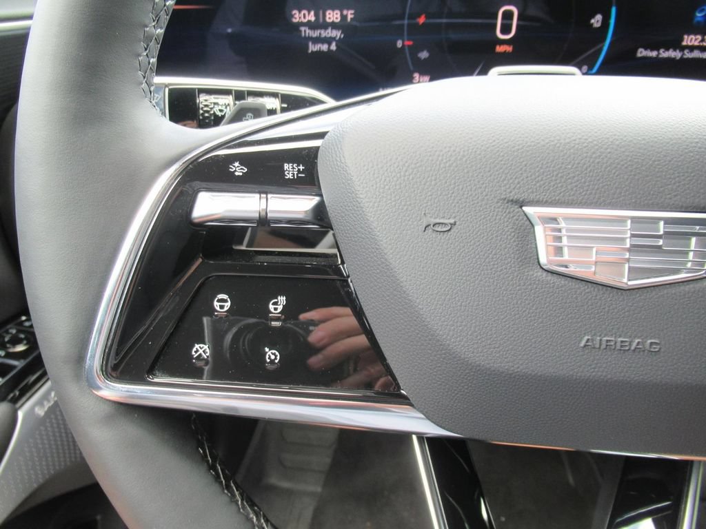 Certified 2025 Cadillac Lyriq Luxury w/ LPO, Floor Liner Package AWD/4WD image 25