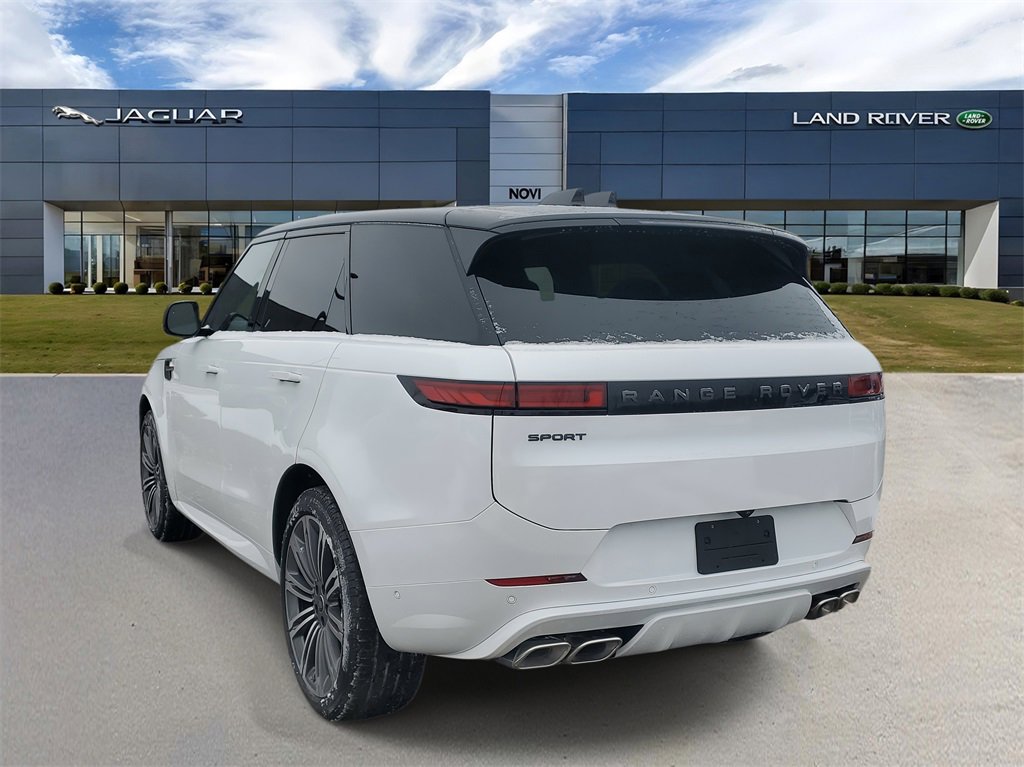 New 2025 Land Rover Range Rover Sport Dynamic SE image 2